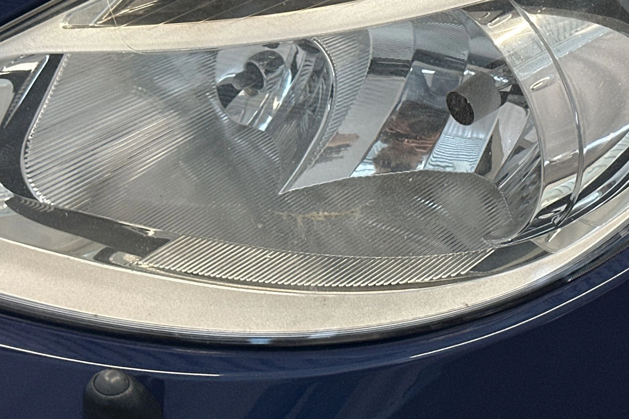 sininen Renault Clio 2006 kuva 39.