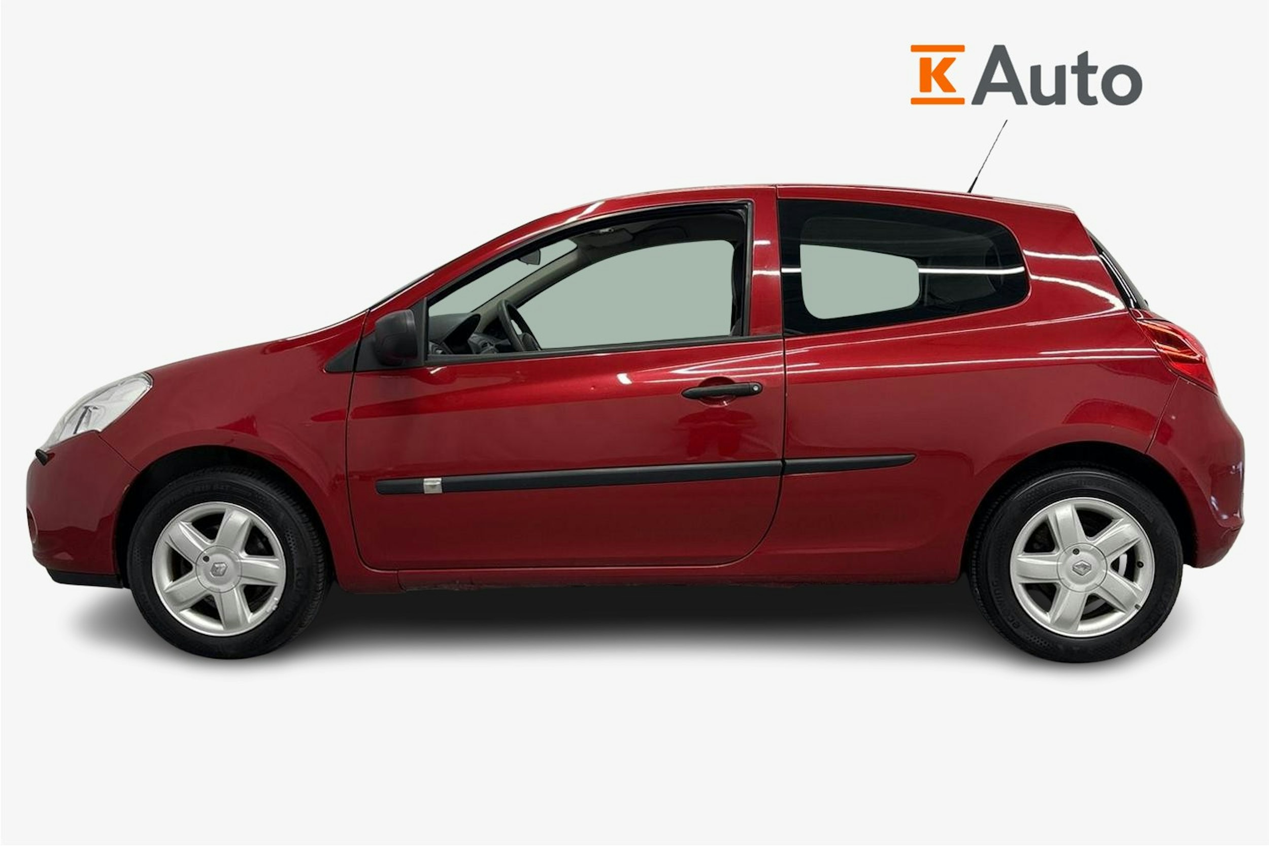 punainen Renault Clio 2011 kuva 6.