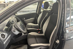 musta Renault Clio 2012 kuva 4.