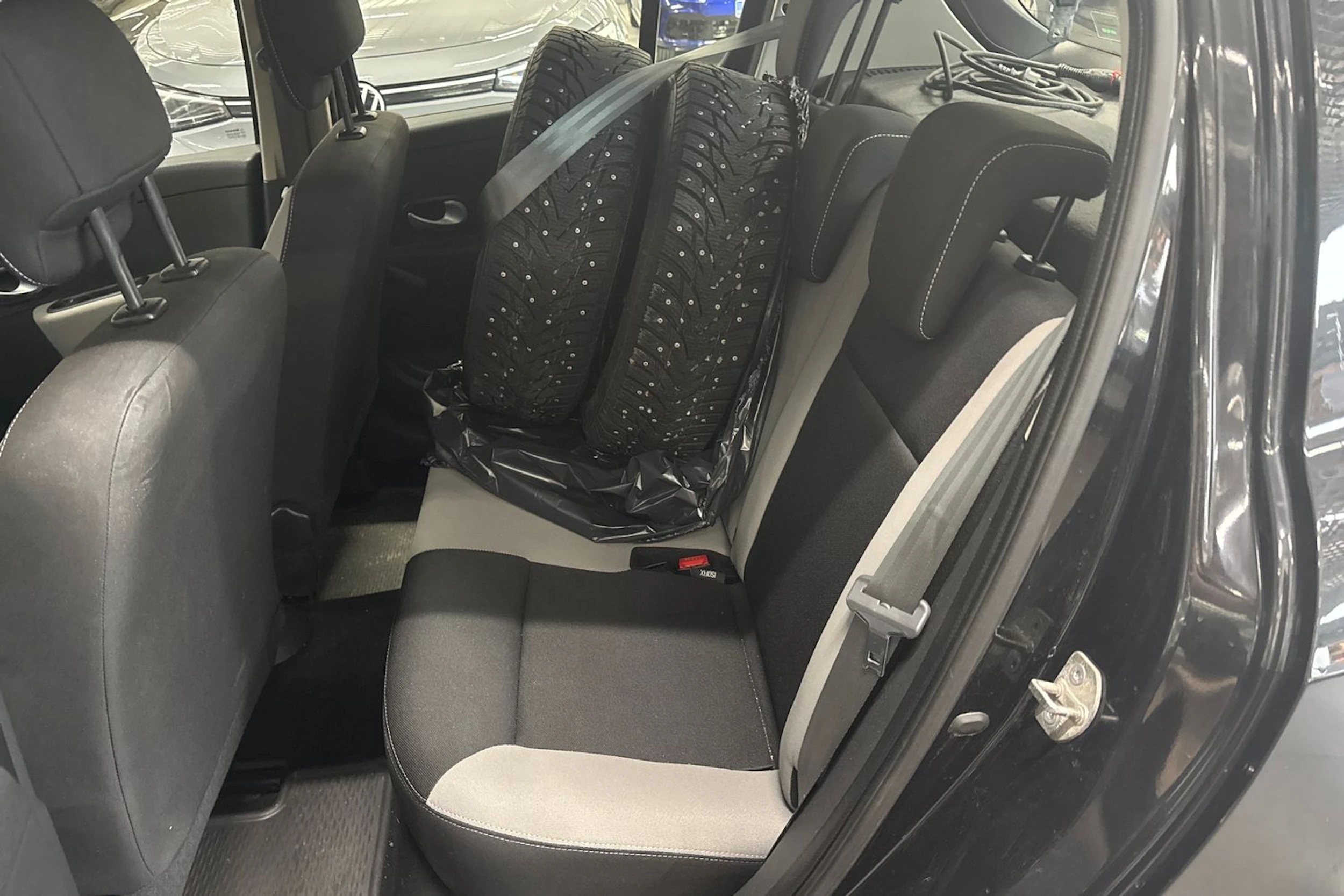 musta Renault Clio 2012 kuva 6.