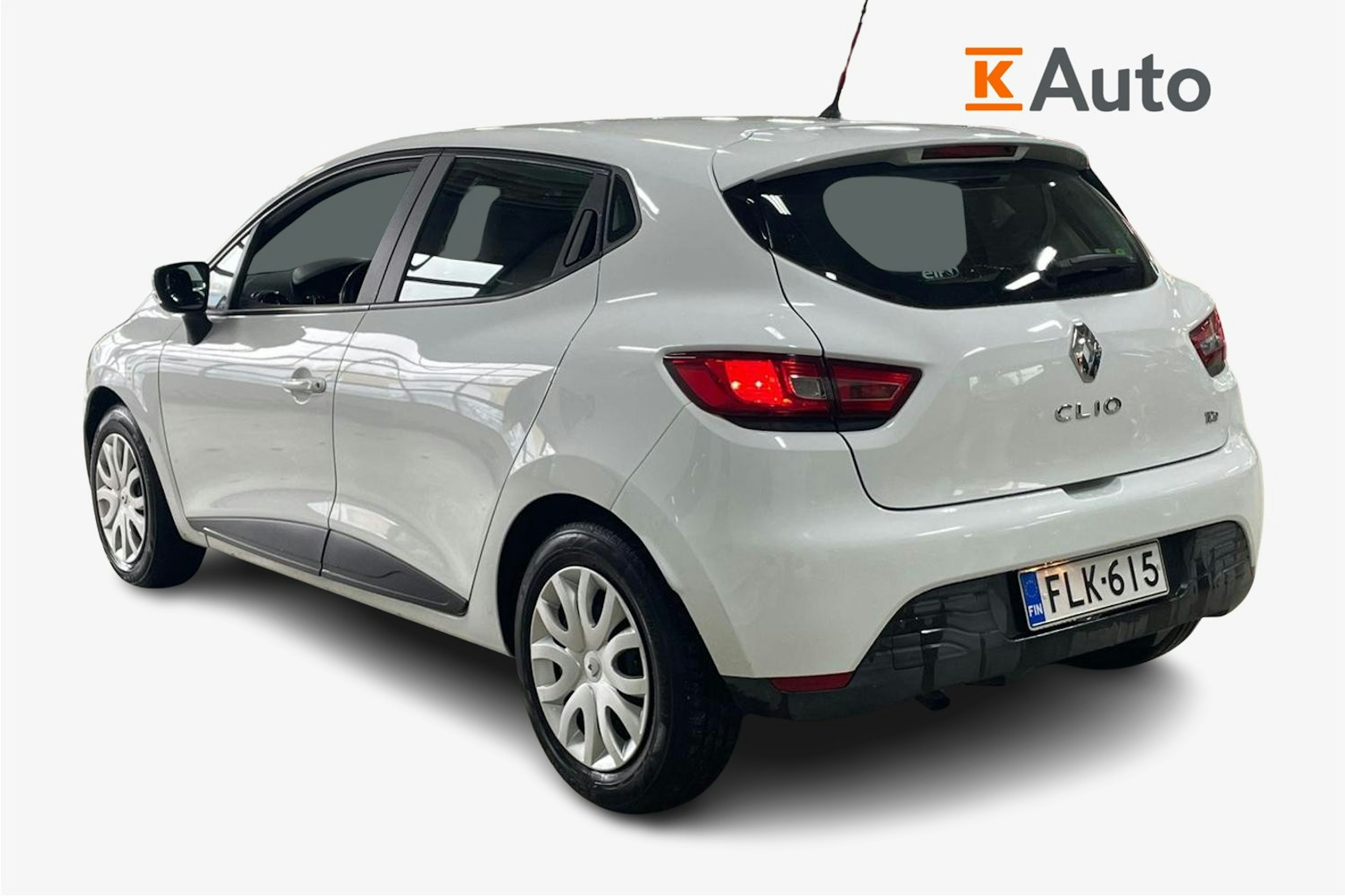 Valkoinen Renault CLIO 2014 kuva 2.