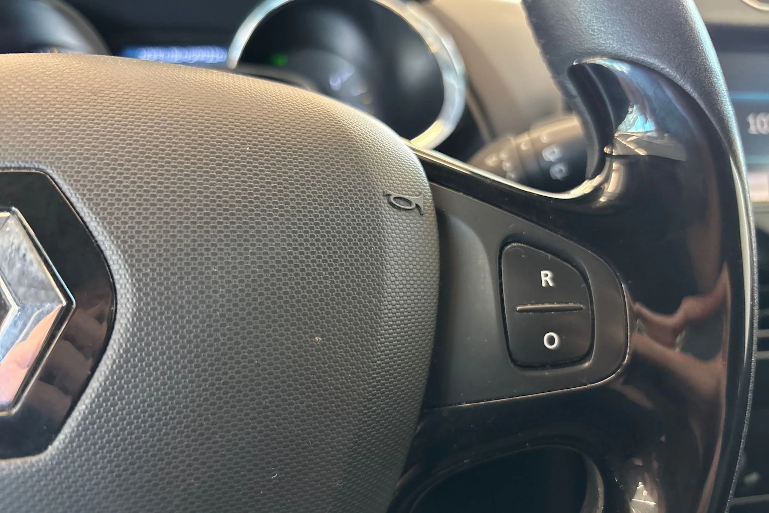 Musta Renault CLIO 2014 kuva 15.