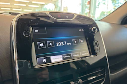 Musta Renault CLIO 2014 kuva 17.