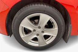 punainen Renault Clio 2015 kuva 11.