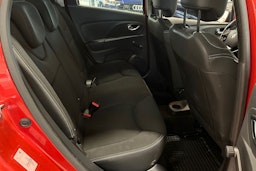 punainen Renault Clio 2015 kuva 16.