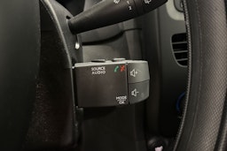 valkoinen Renault Clio 2015 kuva 20.