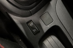 valkoinen Renault Clio 2015 kuva 21.