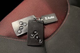 valkoinen Renault Clio 2015 kuva 24.