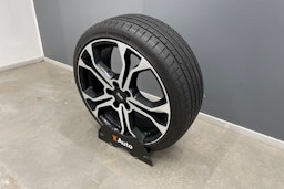 valkoinen Renault Clio 2015 kuva 14.