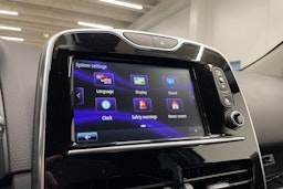 valkoinen Renault Clio 2015 kuva 19.