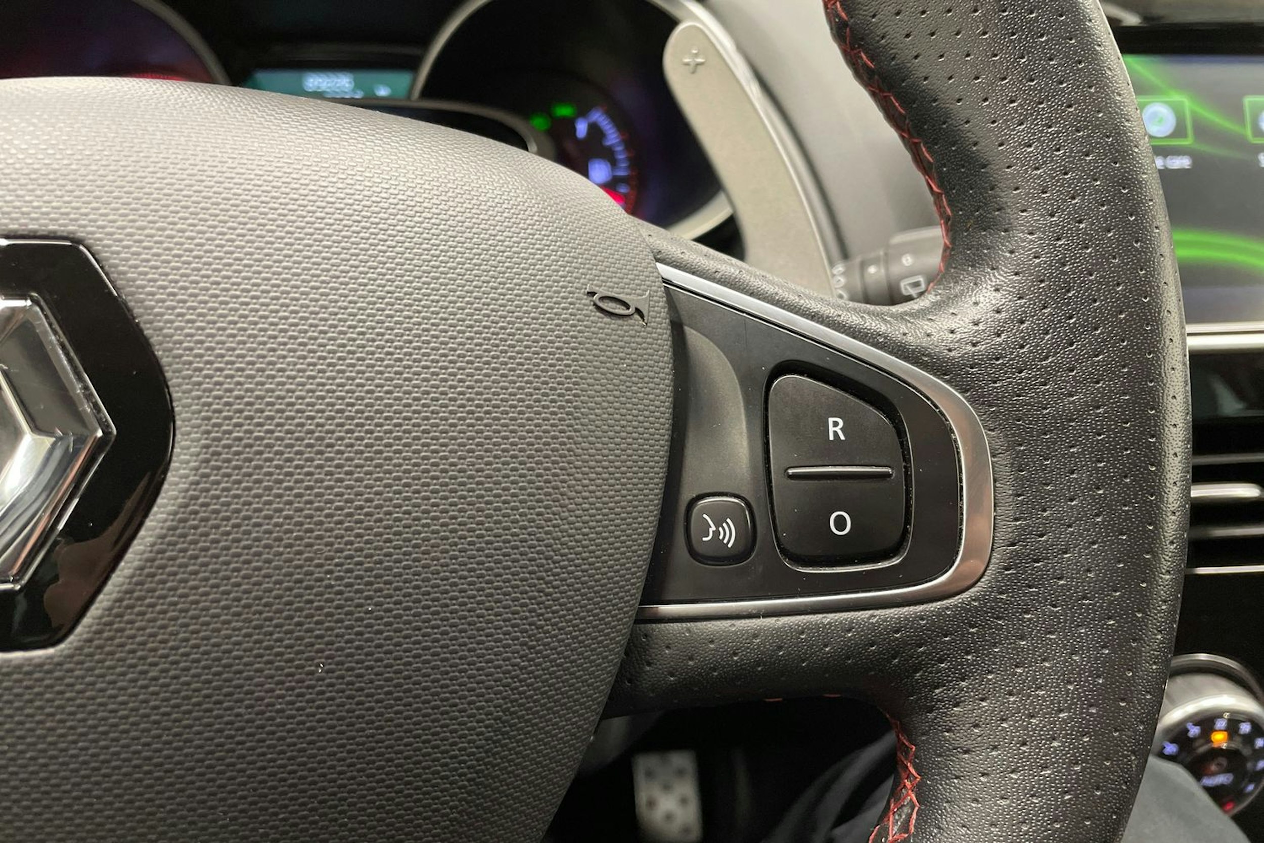 valkoinen Renault Clio 2015 kuva 26.