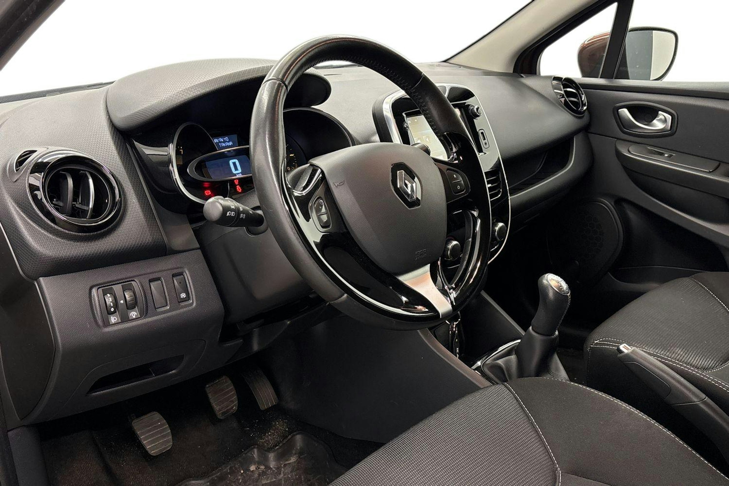 ruskea (beige) Renault Clio 2015 kuva 3.