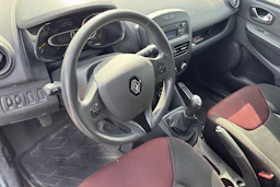 valkoinen Renault Clio 2015 kuva 3.
