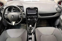 punainen Renault Clio 2015 kuva 9.