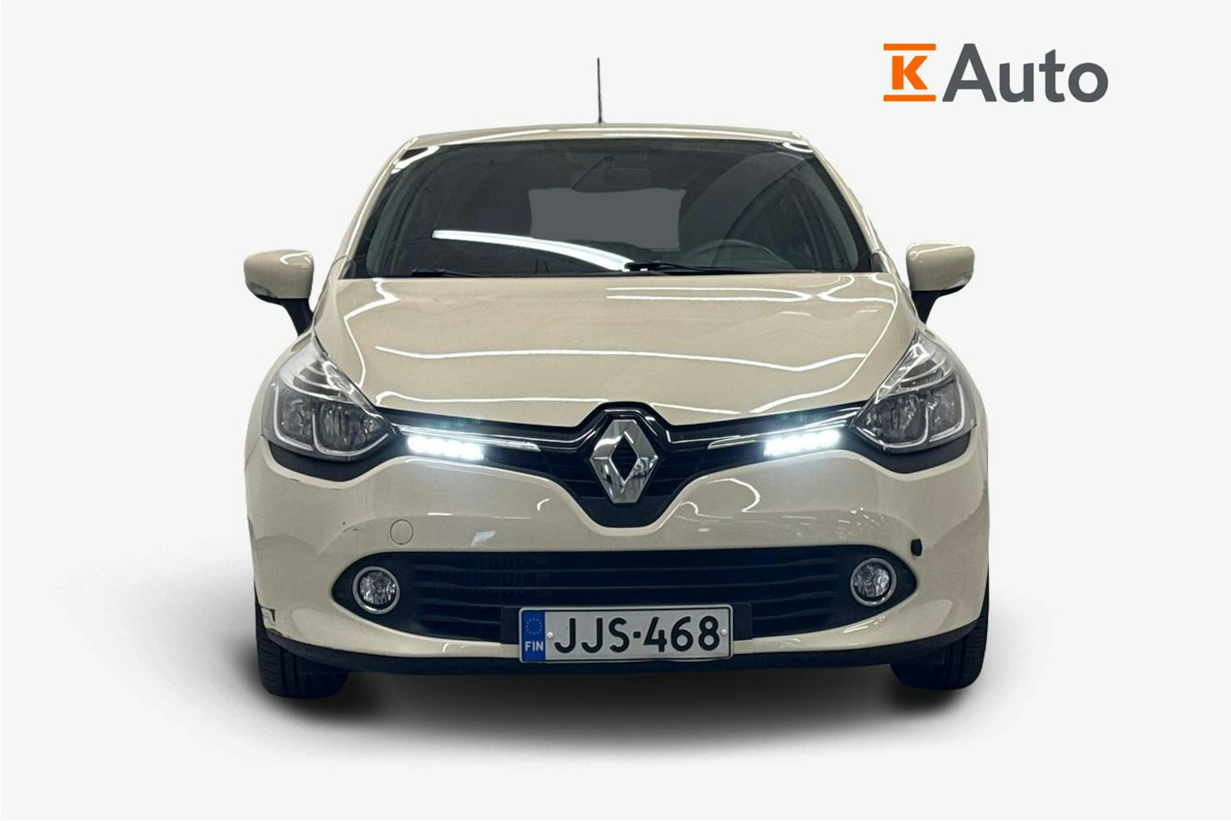 Valkoinen Renault CLIO 2015 kuva 4.