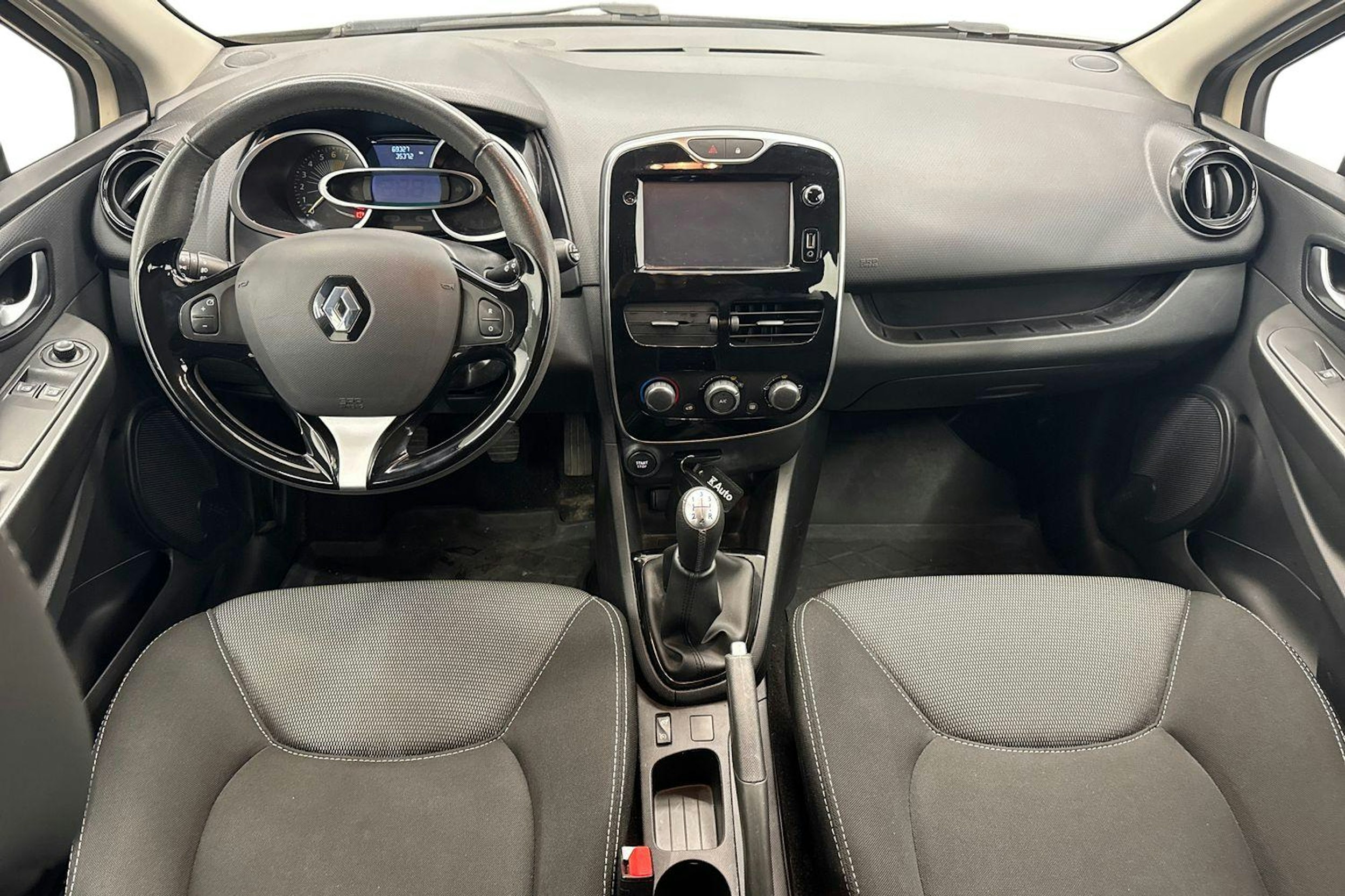 Valkoinen Renault CLIO 2015 kuva 7.