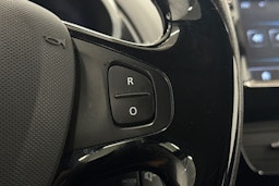 Valkoinen Renault CLIO 2015 kuva 12.