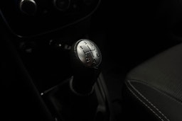 Valkoinen Renault CLIO 2015 kuva 25.