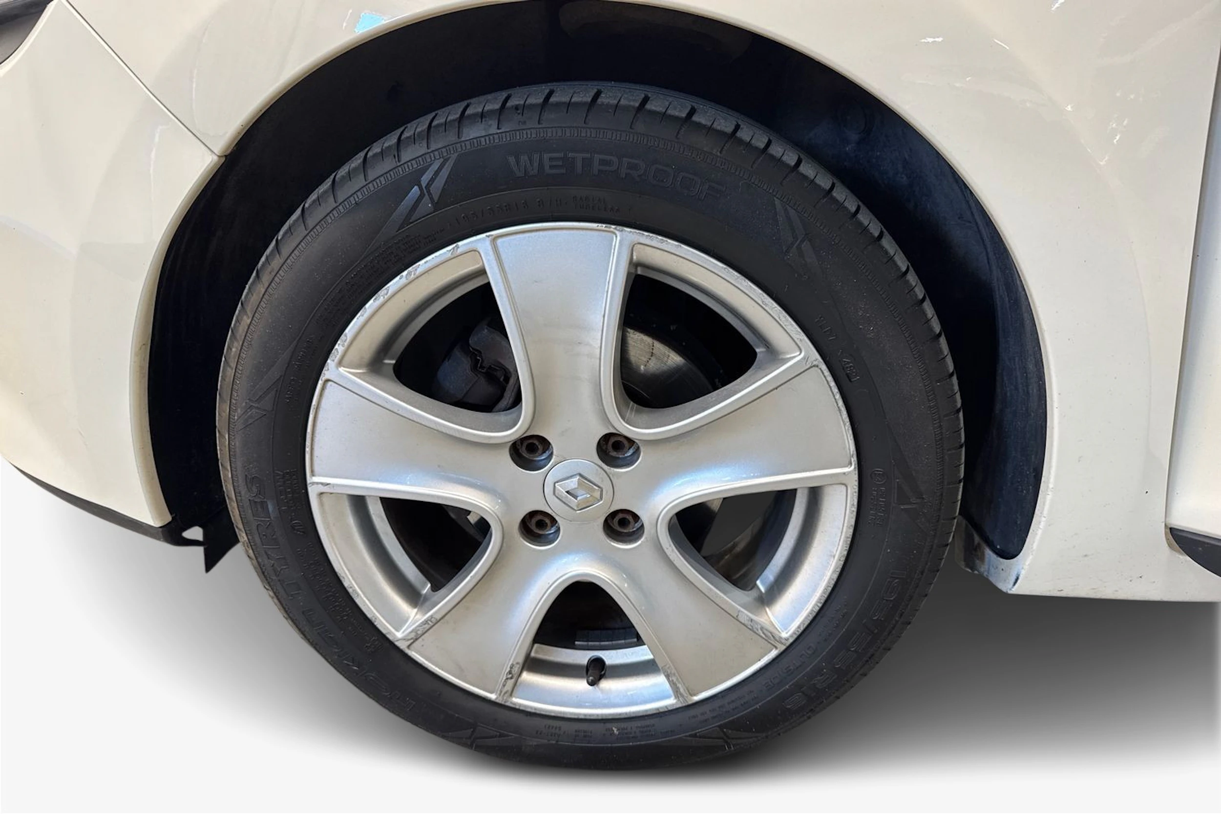 Valkoinen Renault CLIO 2015 kuva 9.