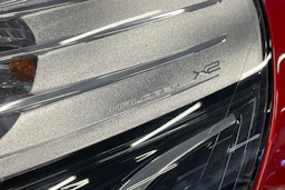 Punainen Renault CLIO 2015 kuva 19.