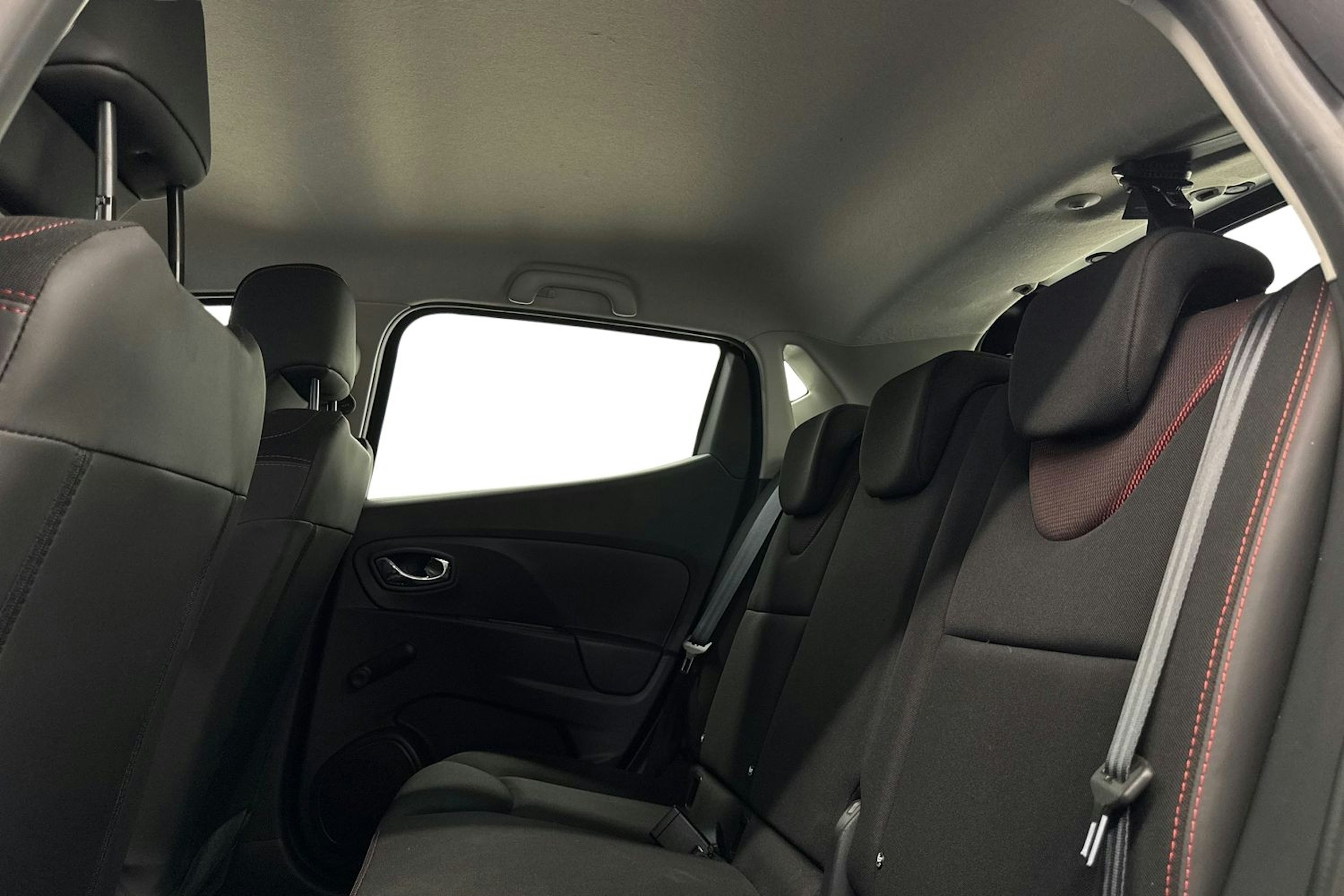 musta Renault Clio 2015 kuva 10.