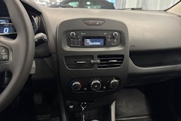 musta Renault Clio 2015 kuva 25.