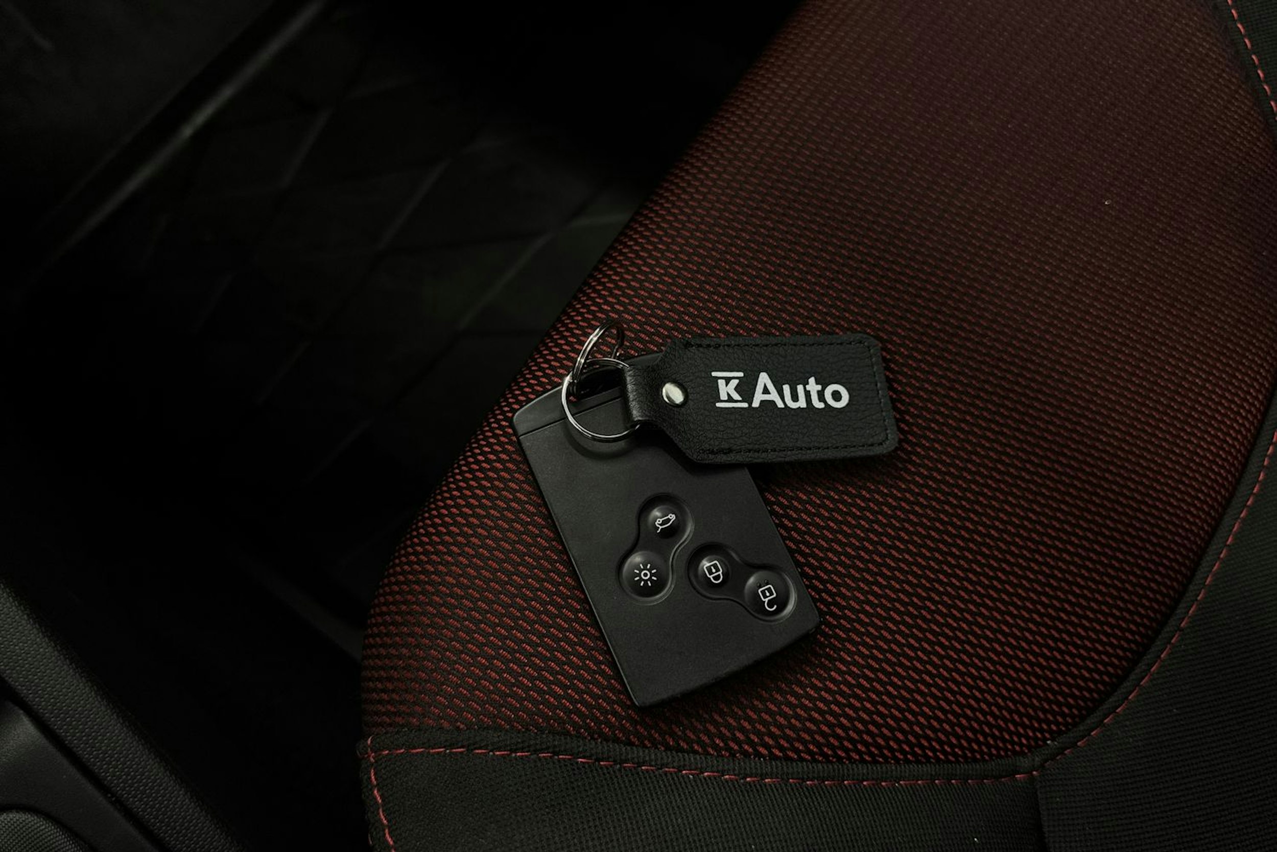 musta Renault Clio 2015 kuva 28.