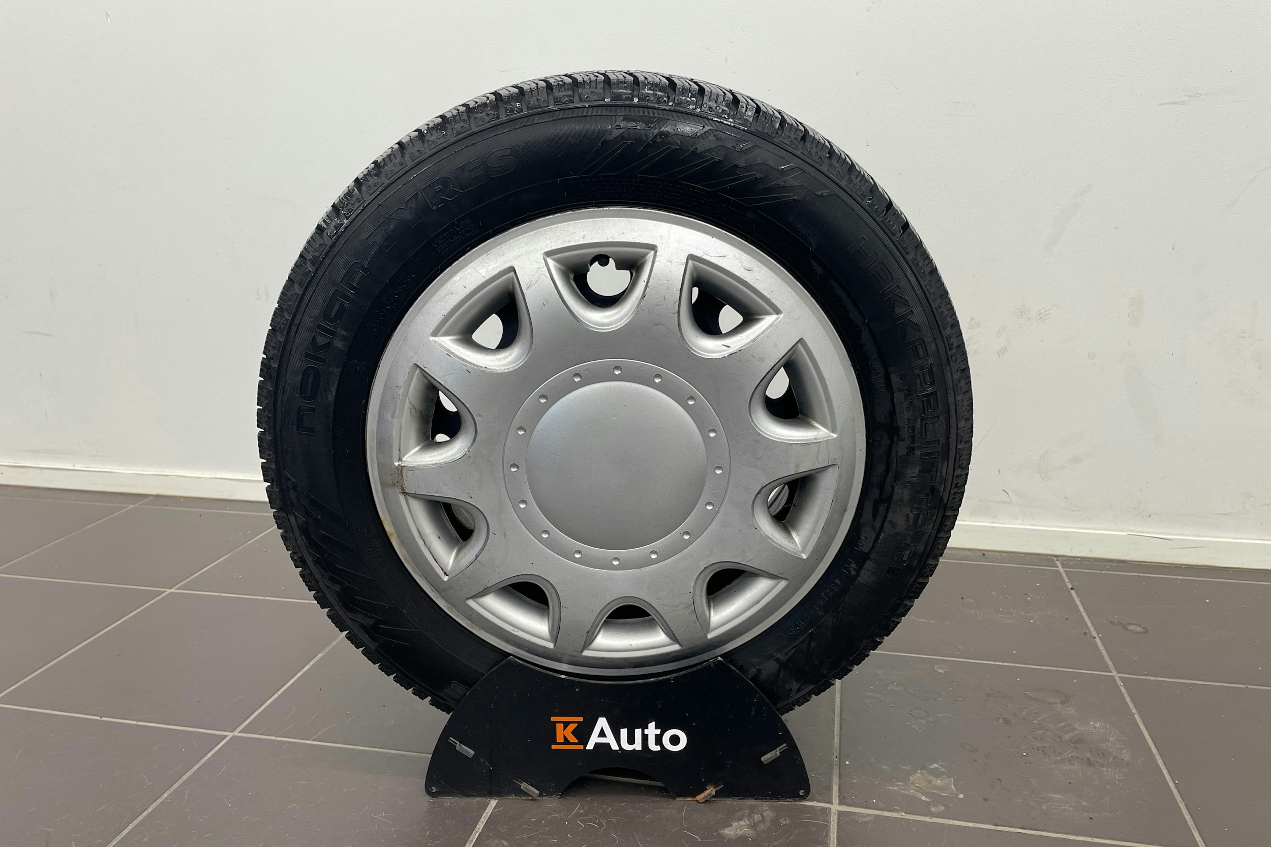 punainen Renault Clio 2017 kuva 10.