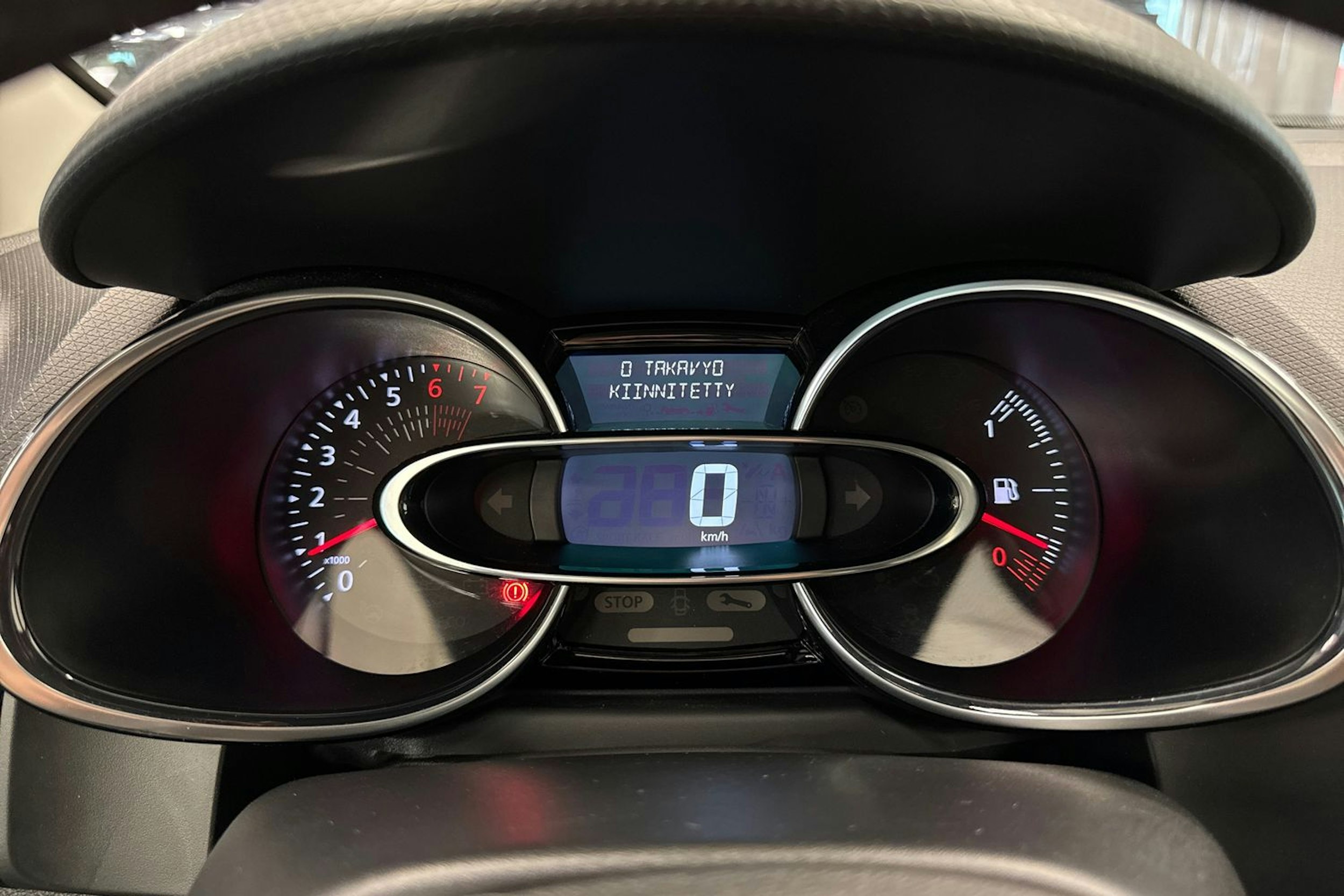 Valkoinen Renault CLIO 2017 kuva 16.
