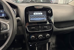 Valkoinen Renault CLIO 2017 kuva 23.