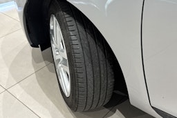 harmaa Renault Clio 2017 kuva 13.