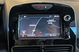Punainen Renault CLIO 2017 kuva 20.