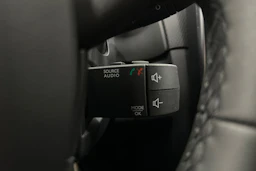 valkoinen Renault Clio 2018 kuva 23.
