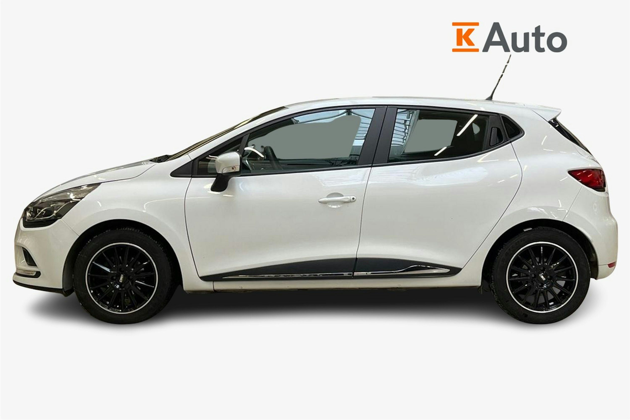 valkoinen Renault Clio 2018 kuva 6.