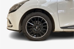 valkoinen Renault Clio 2018 kuva 11.