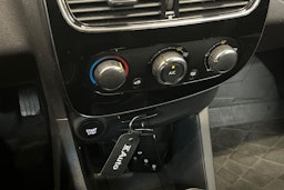 valkoinen Renault Clio 2018 kuva 15.