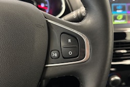 harmaa Renault Clio 2018 kuva 22.