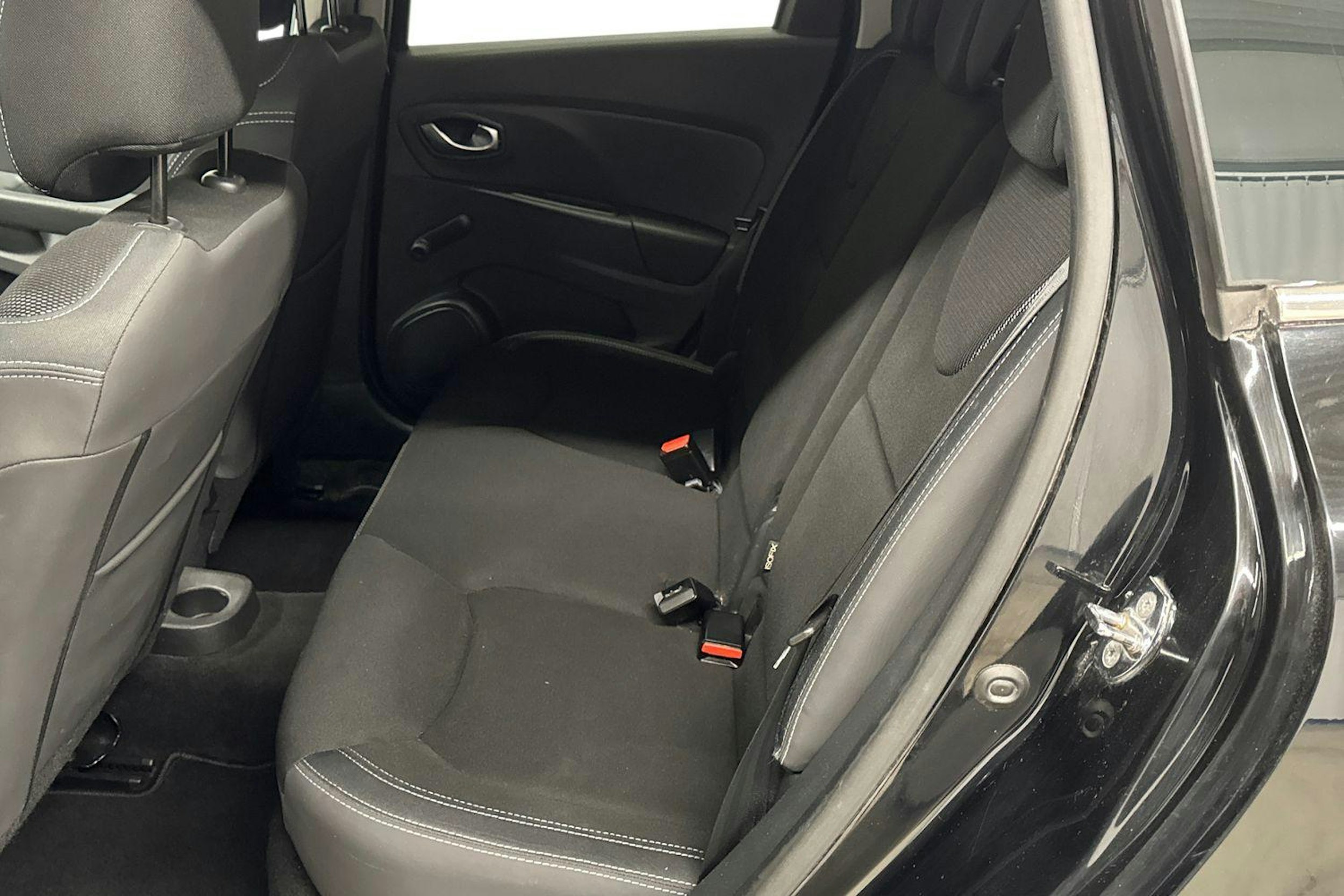 musta Renault Clio 2018 kuva 10.