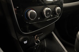 musta Renault Clio 2018 kuva 17.