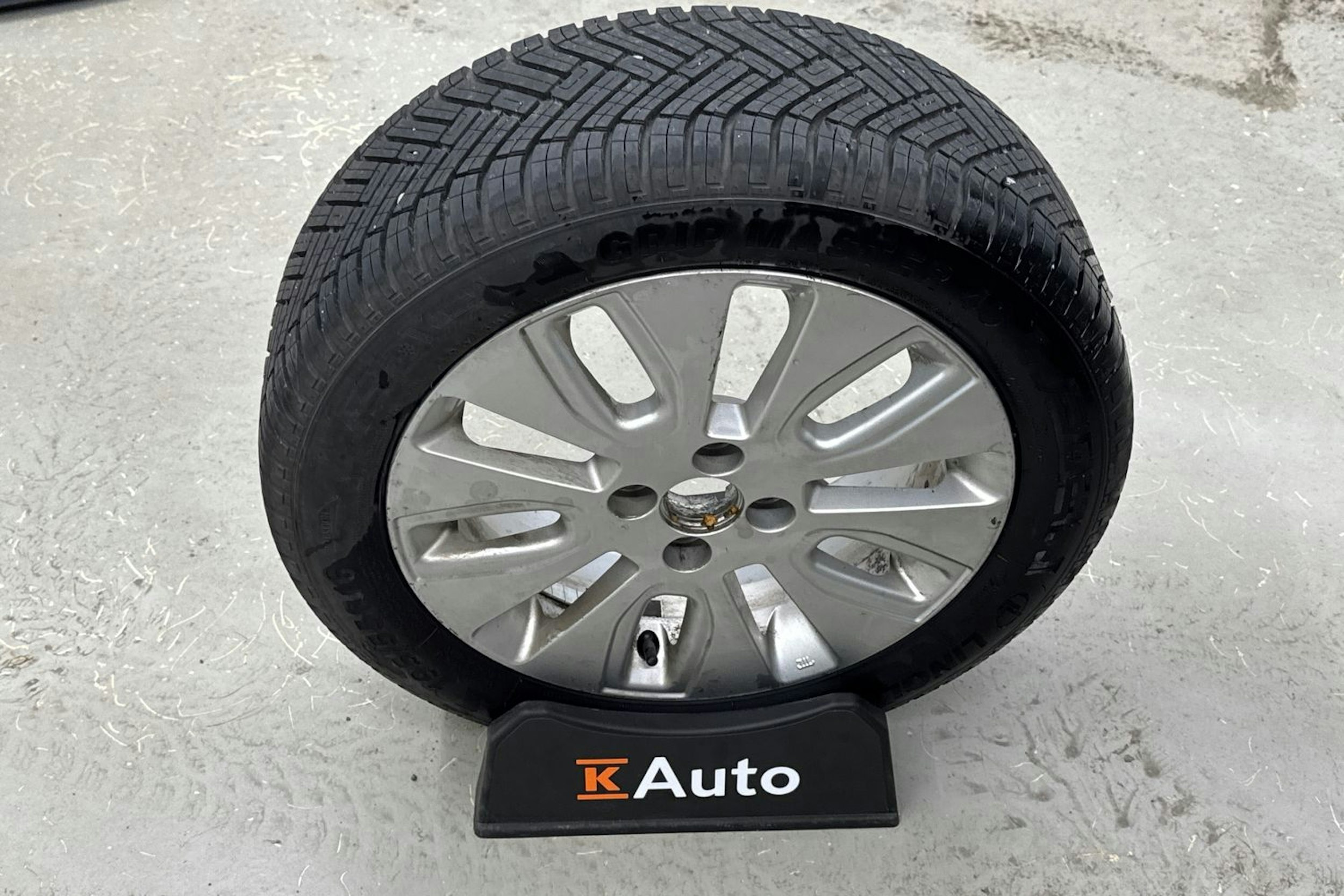 musta Renault Clio 2018 kuva 19.