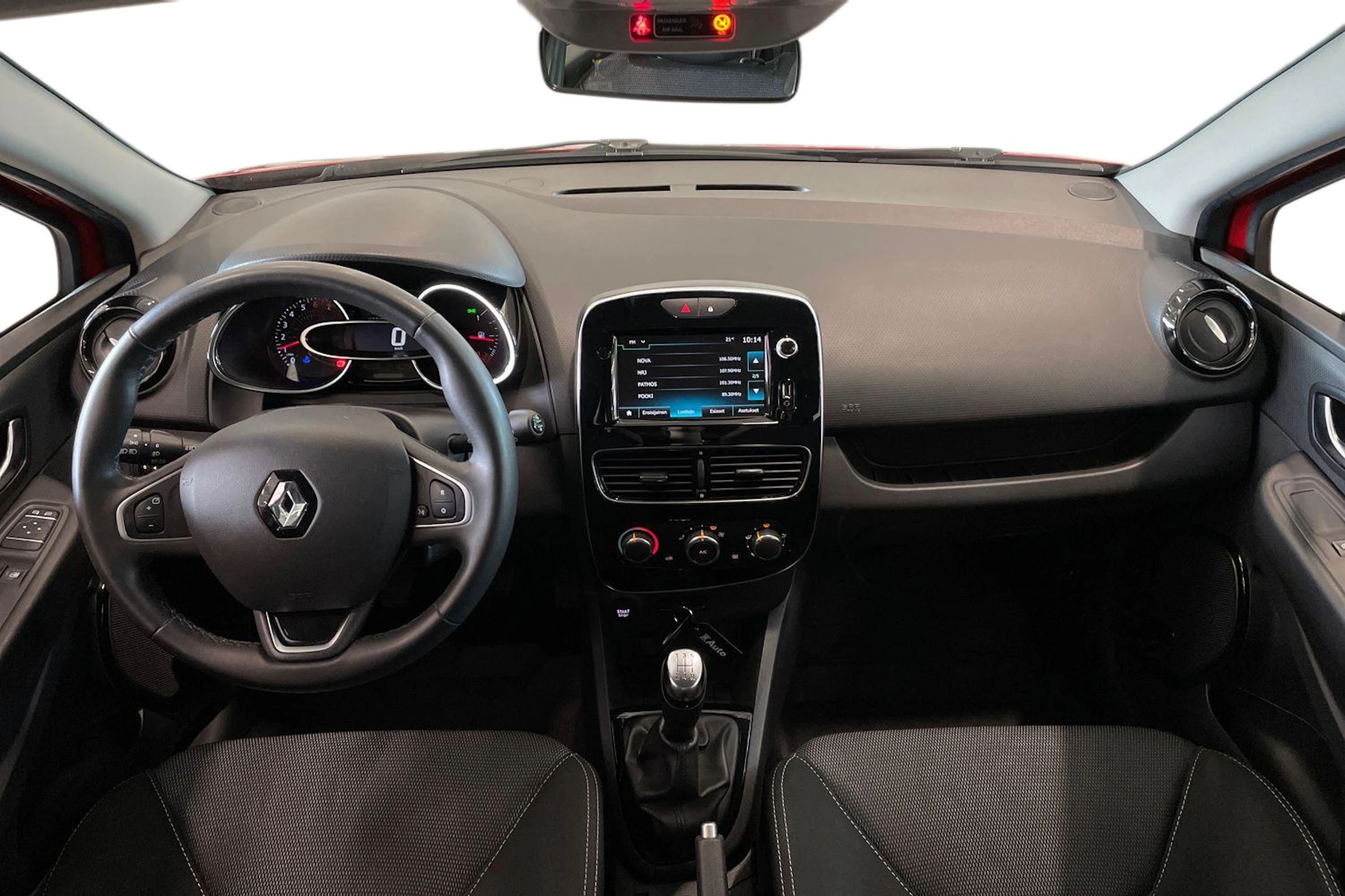 punainen Renault Clio 2019 kuva 7.