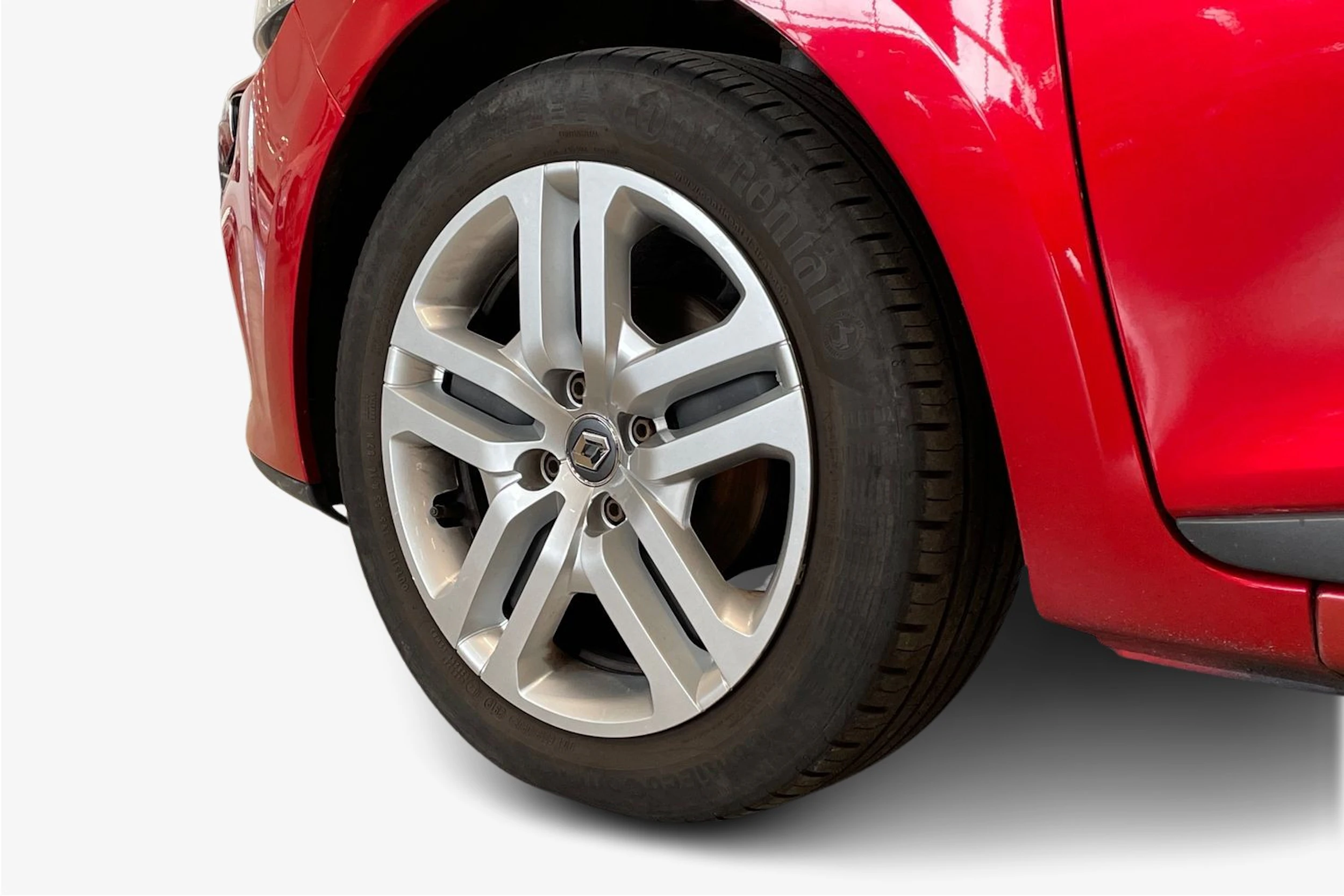 punainen Renault Clio 2019 kuva 9.