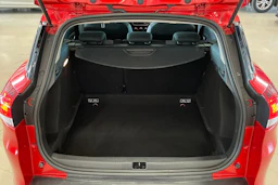 punainen Renault Clio 2019 kuva 24.