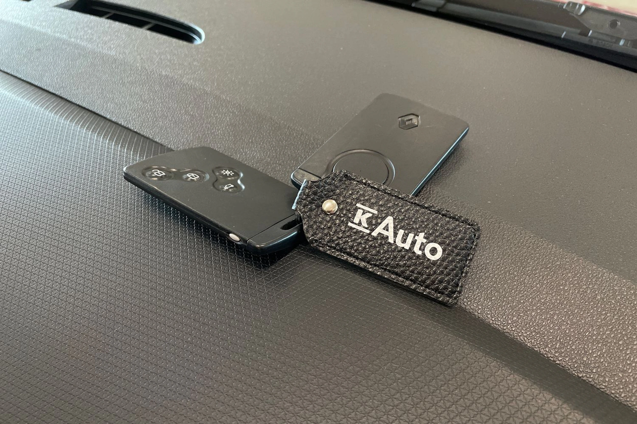 punainen Renault Clio 2019 kuva 26.