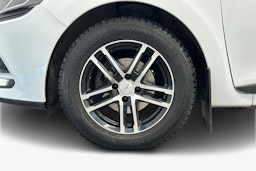 valkoinen Renault Clio 2019 kuva 11.