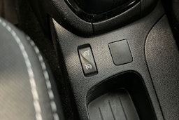 valkoinen Renault Clio 2019 kuva 28.