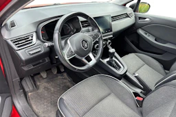 punainen Renault Clio 2020 kuva 3.