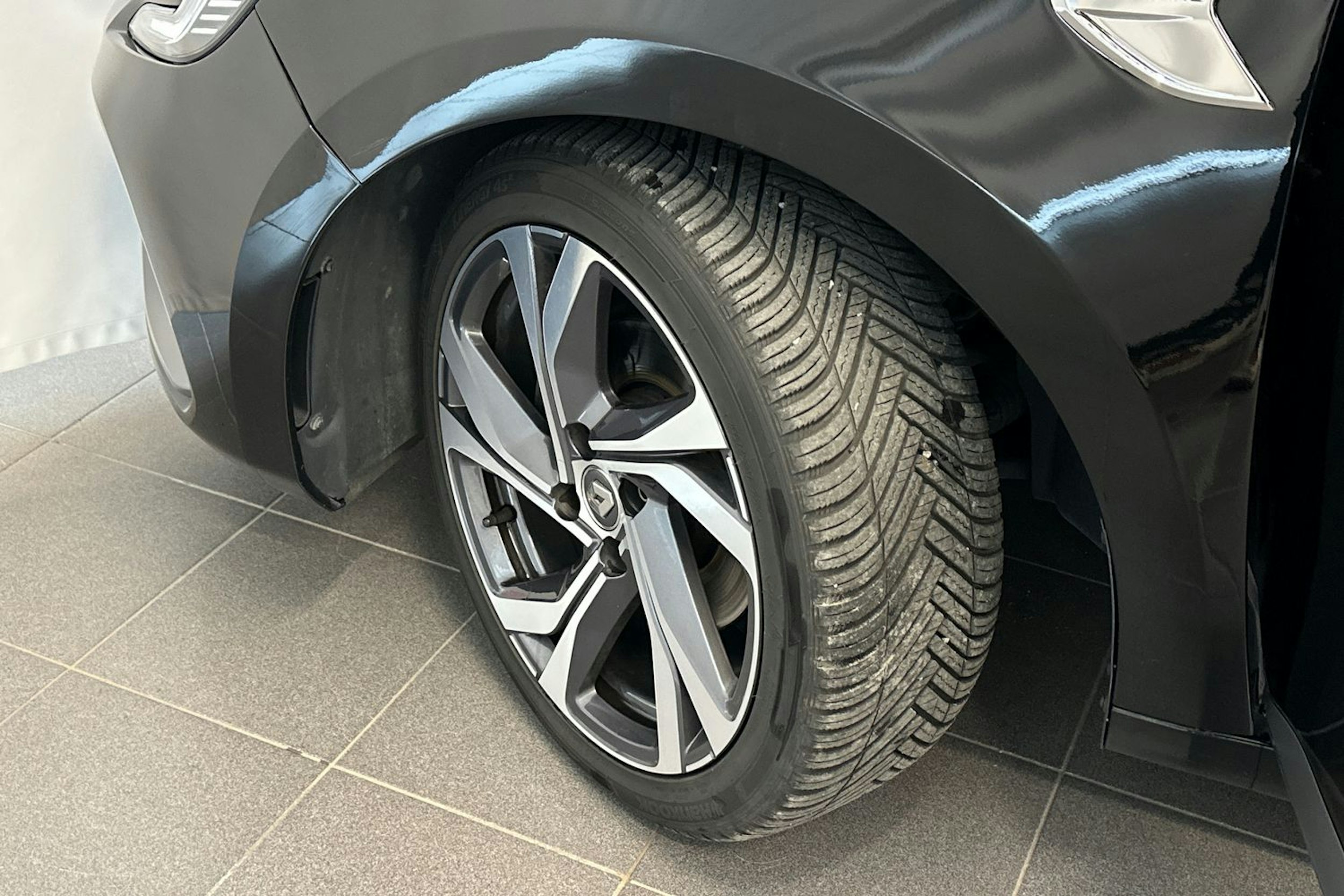 musta Renault Clio 2020 kuva 13.