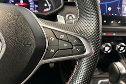 musta Renault Clio 2020 kuva 18.