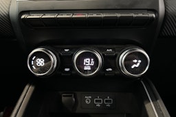 musta Renault Clio 2020 kuva 24.